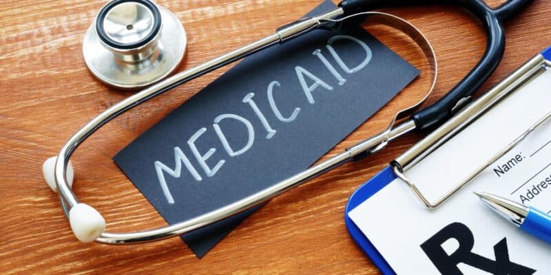 Pros and Cons of Medicaid Planning